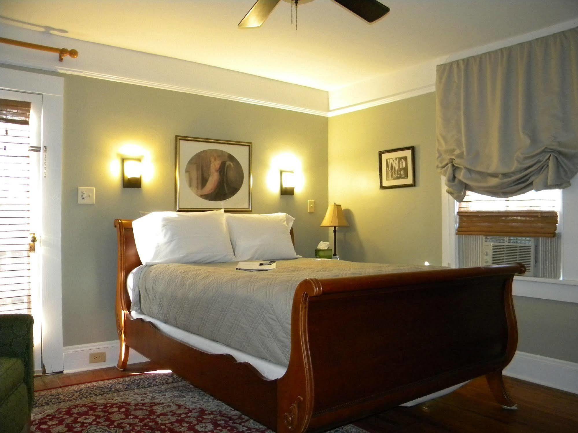 Bed and Breakfast Maison De Macarty à La Nouvelle-Orléans Extérieur photo