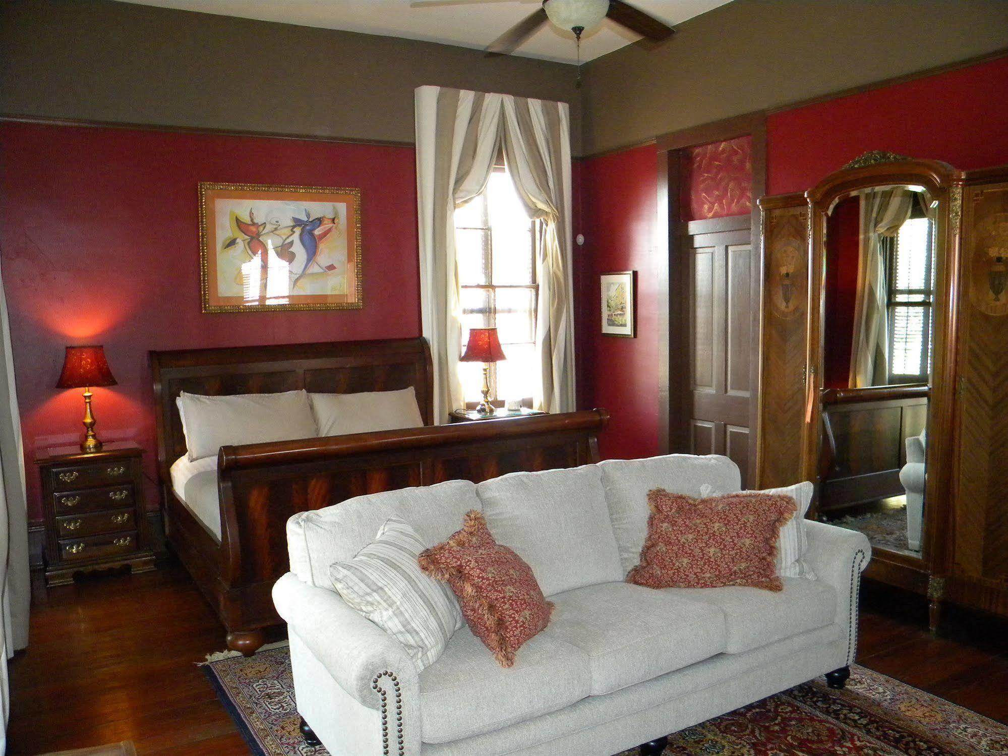 Bed and Breakfast Maison De Macarty à La Nouvelle-Orléans Extérieur photo